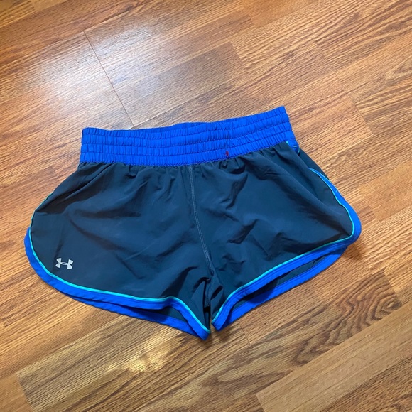 Under Armour Womens shorts - Picture 1 of 3